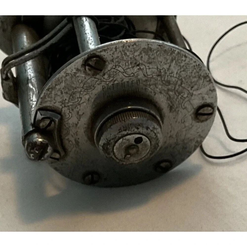 Vintage Fishing Reel Pflueger Skilkast No. 1953 Made in U.S.A.